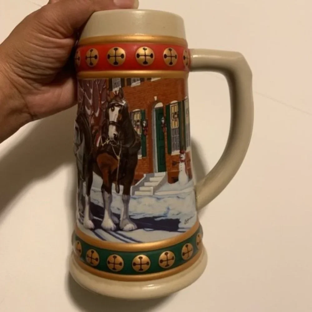 Vintage  Anheuser-Busch Budweiser Holiday‎ Stein